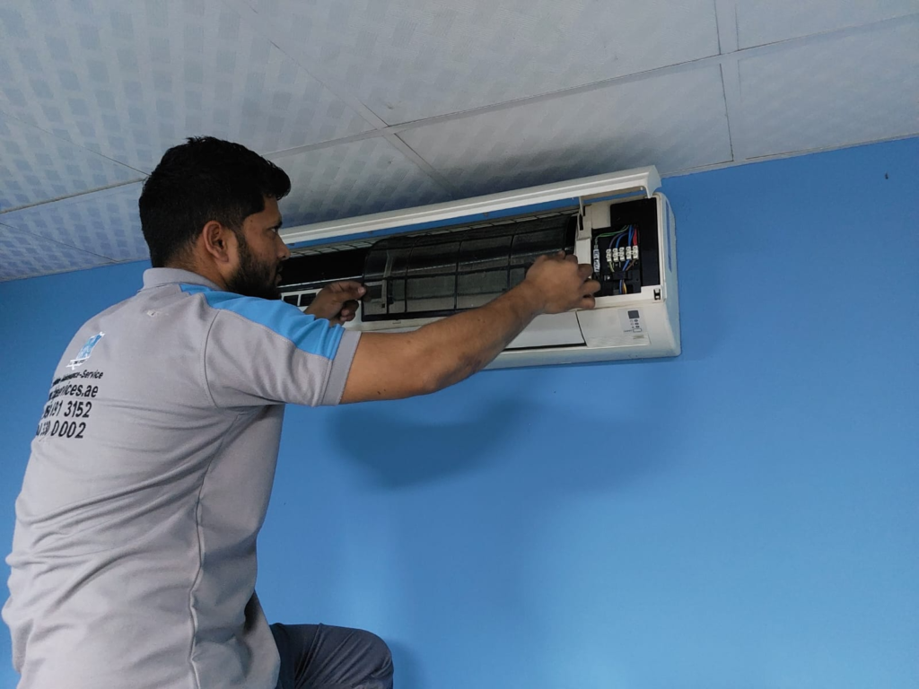خدمات إصلاح أجهزة التكييف في الرياض – خدمة سريعة ومحترفة – 0563519169